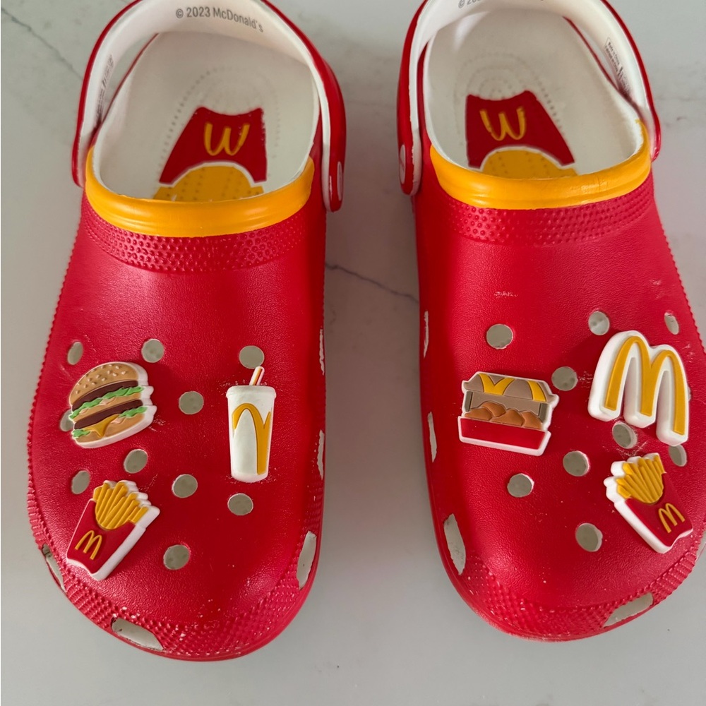 CROCS 2023 McDonald's Clogs